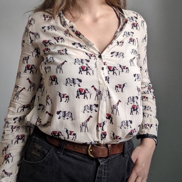 (2/$30) Semi-sheer printed blouse - Picture 6 of 6